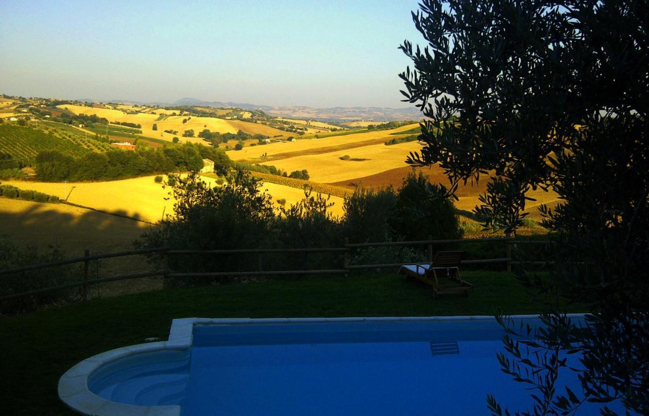Villa Sant'Elena Morro dʼAlba Esterno foto